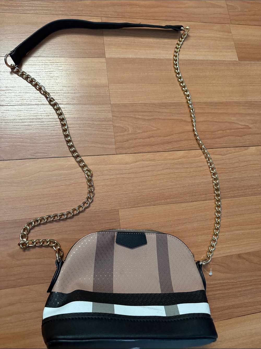 Striped Neutral Crossbody Bag with Gold Chain Strap